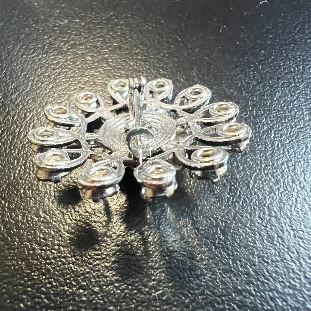 N/A vintage rhinestone